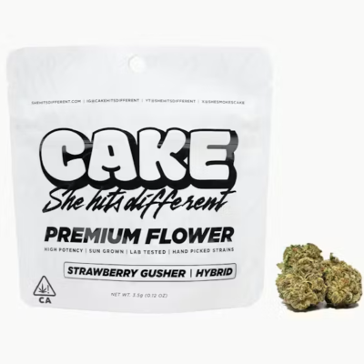 Strawberry Gusher Cake flower, 3.5g jar of whole buds, berry, sweet aroma